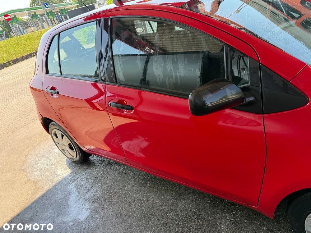 Toyota Yaris 1.0 Terra A/C - 2