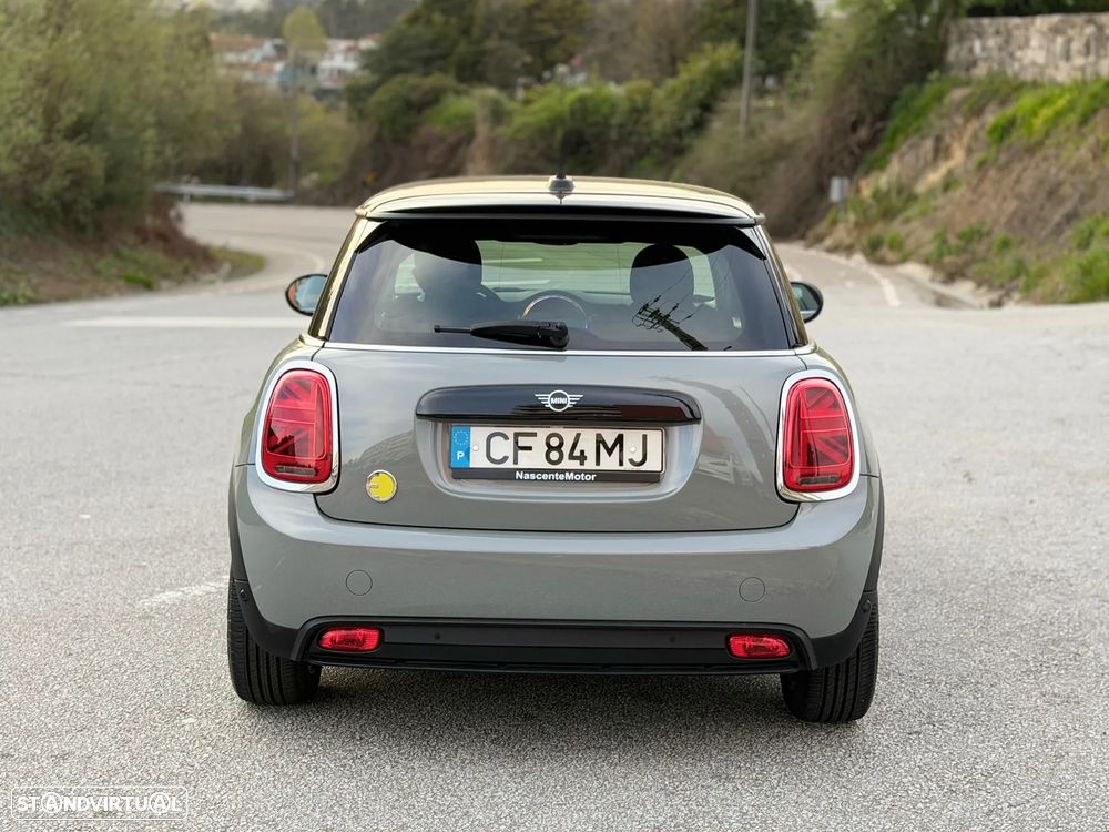 MINI 3 Portas Cooper E Essential - 12