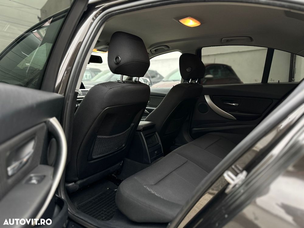 BMW Seria 3 318d Edition Luxury Line Purity - 8