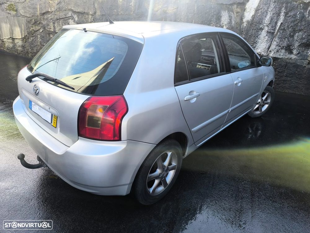 Toyota Corolla 2.0 D-4D Sol - 9
