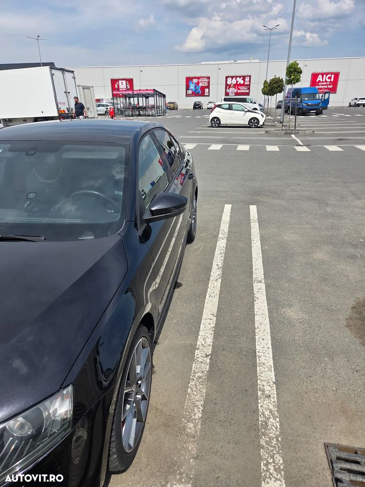 Skoda Octavia 2.0 TDI RS DSG - 7
