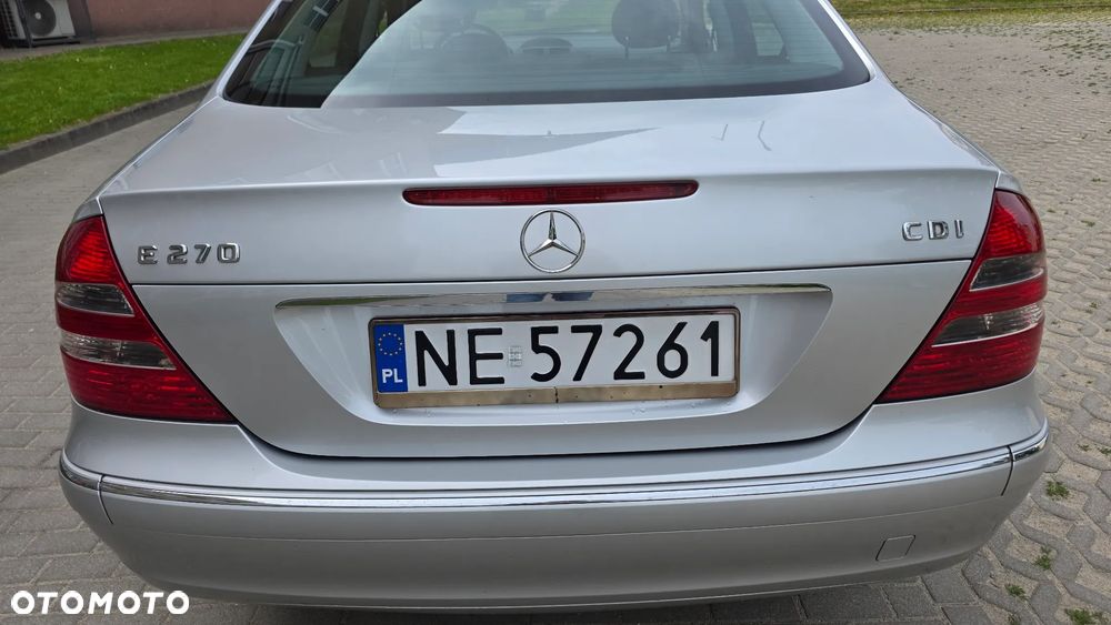 Mercedes-Benz Klasa E - 26