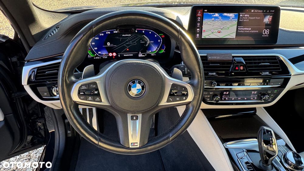 BMW Seria 5 540d xDrive Touring M Sport Edition - 17