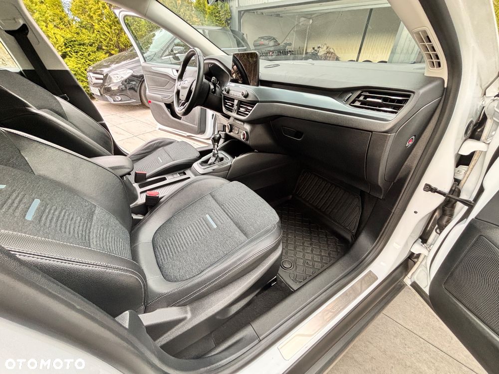 Ford Focus SW 2.0 EcoBlue S&S ACTIVE - 18