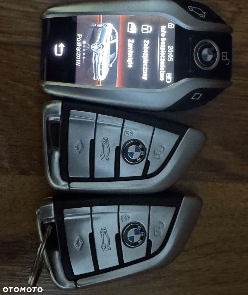 BMW Seria 5 520d Sport Line - 39
