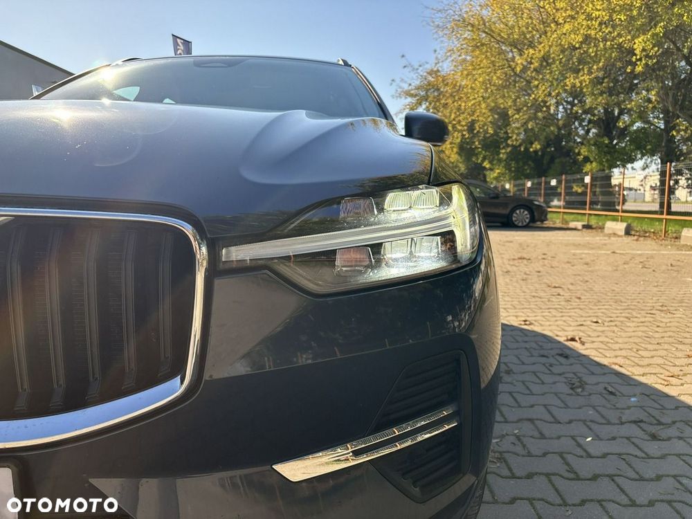 Volvo XC 60 B4 B Geartronic Momentum Pro - 9