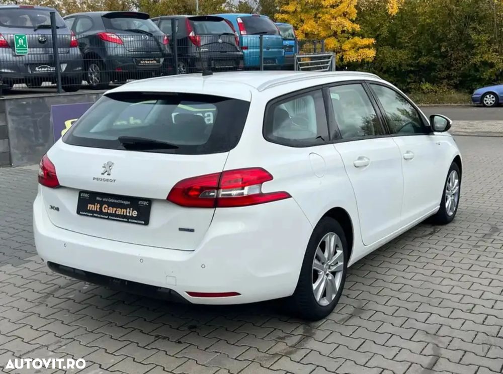 Peugeot 308 BlueHDi FAP 120 EAT6 Stop & Start Active - 4