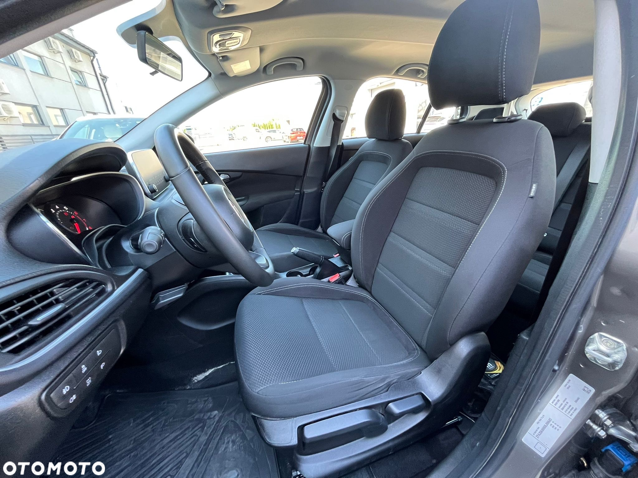 Fiat Tipo 1.4 16v Lounge EU6d - 7