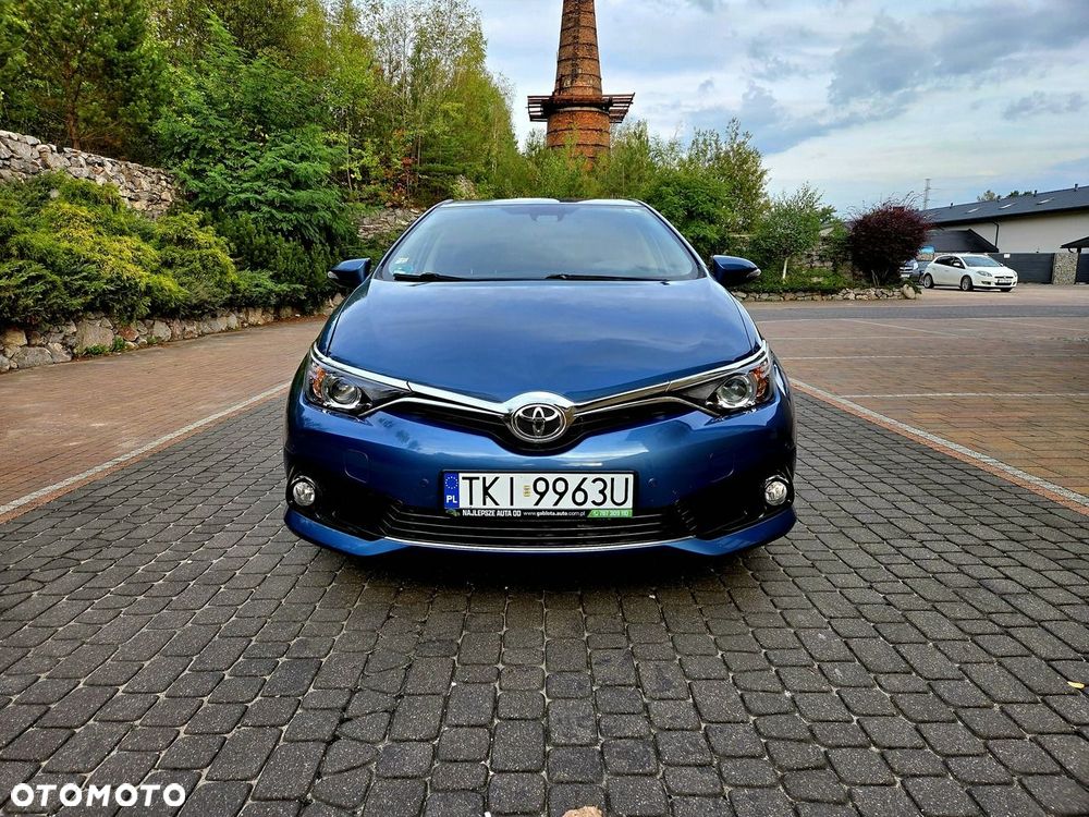 Toyota Corolla - 2