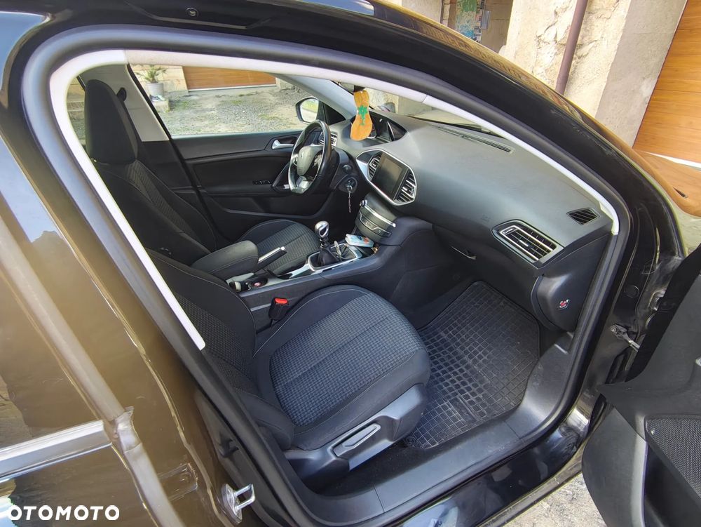 Peugeot 308 1.5 BlueHDi Active Pack S&S - 17
