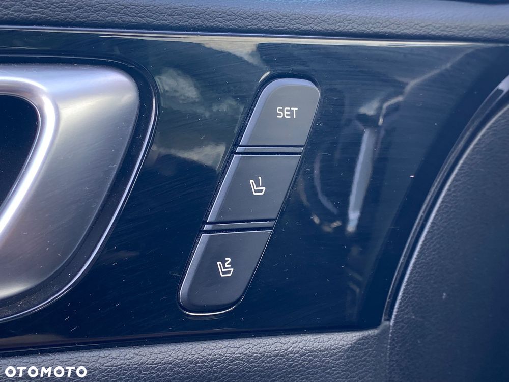 Kia XCeed 1.5 T-GDI L Business Line DCT - 27