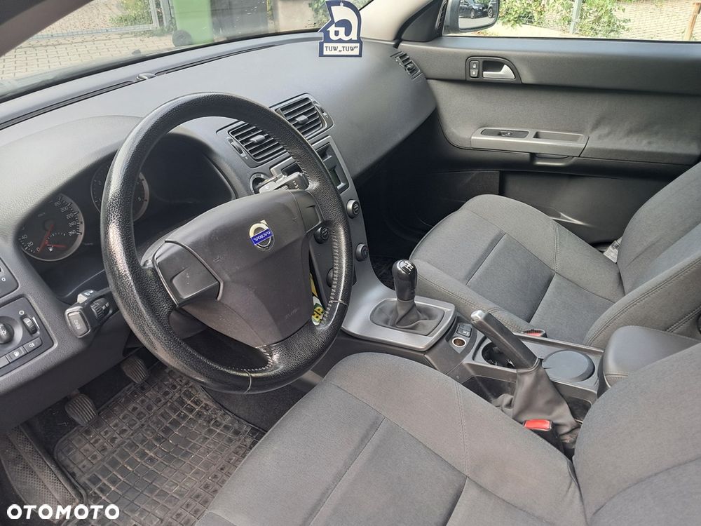 Volvo S40 1.6D - 11