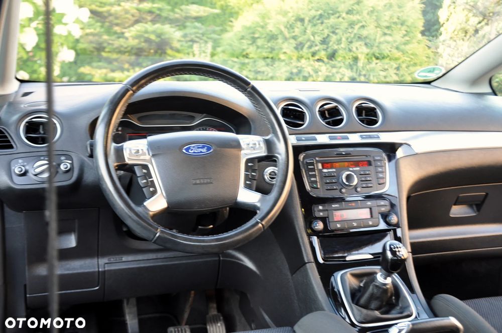 Ford S-Max - 30