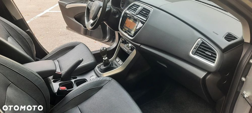 Suzuki SX4 S-Cross 1.4 Boosterjet Allgrip Comfort+ - 18