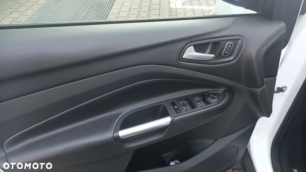 Ford Kuga 2.0 TDCi FWD Titanium - 11