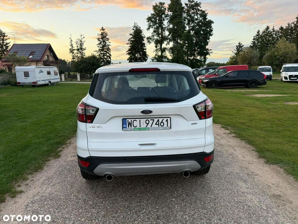 Ford Kuga - 4