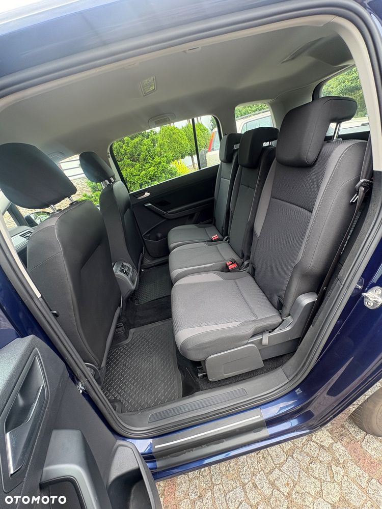 Volkswagen Touran 1.5 TSI EVO Active - 20