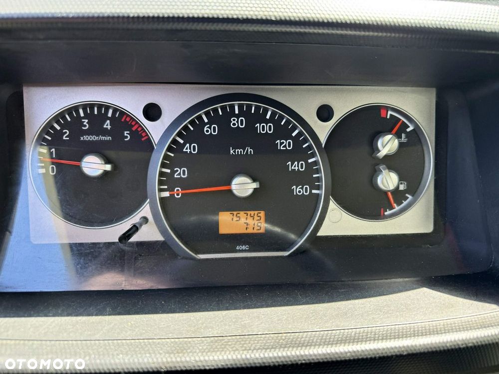 Renault Maxity - 22