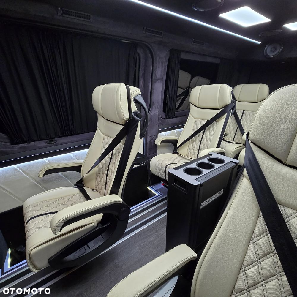 Mercedes-Benz Sprinter - 34