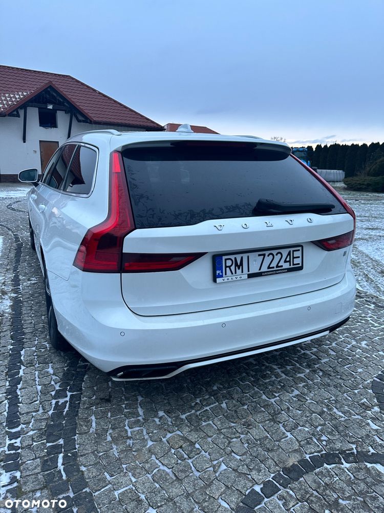 Volvo V90 D3 R-Design - 2
