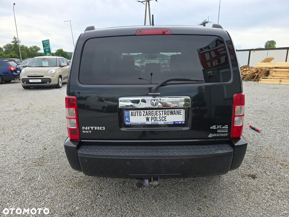 Dodge Nitro - 5