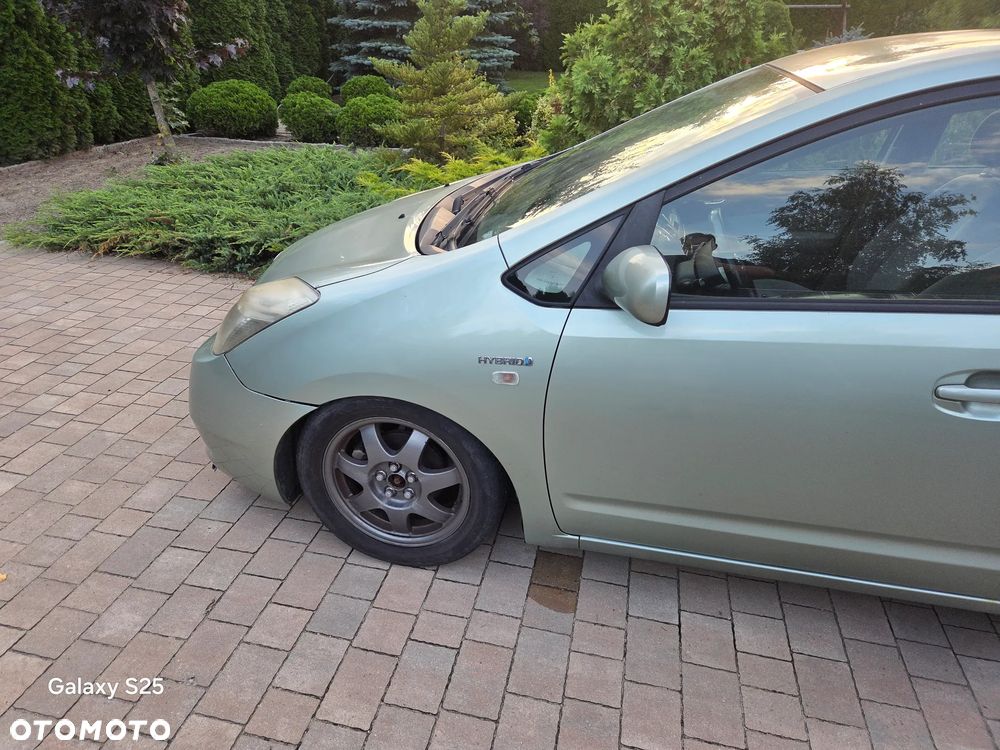 Toyota Prius - 9