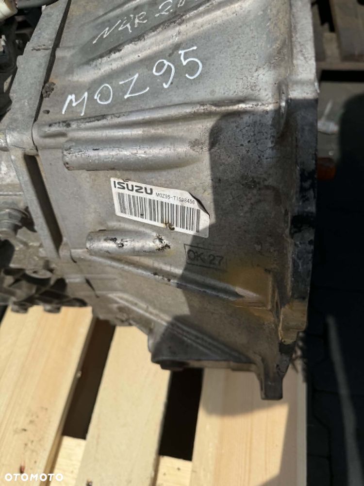 Skrzynia biegów manual Isuzu Grafter NPR NQR 3.0 did E6 2016 rok M0Z95 - 3