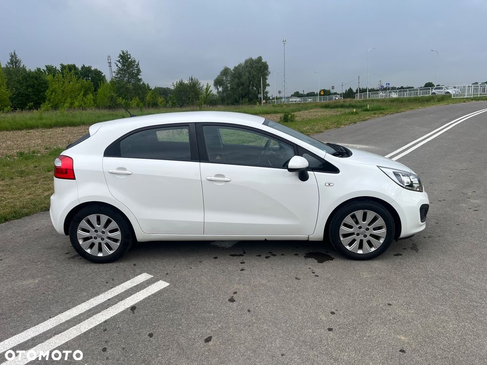 Kia Rio 1.2 Edition 7 - 13