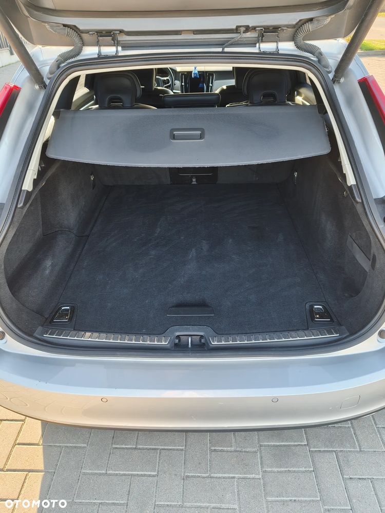 Volvo V90 - 4
