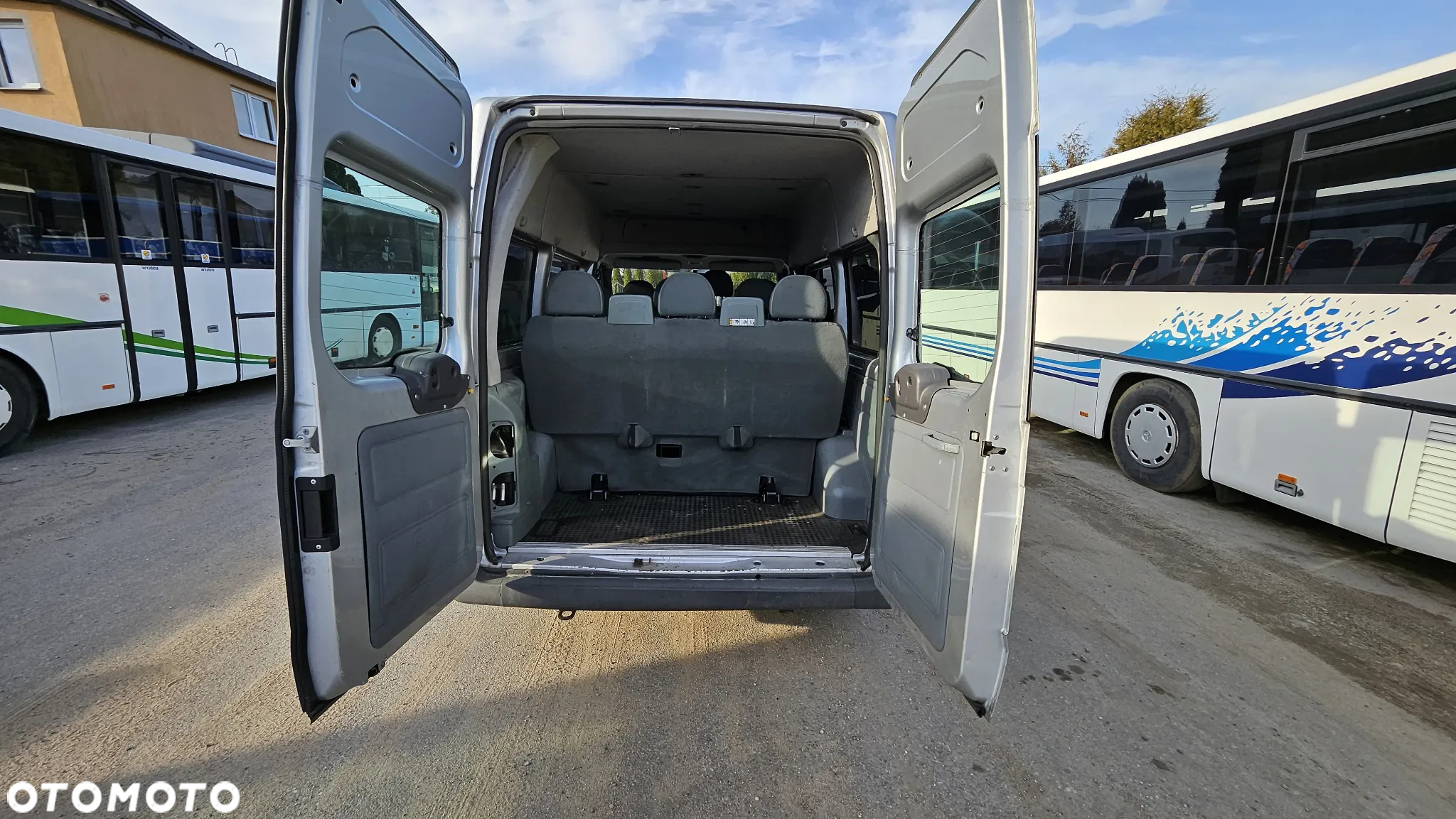 Ford Transit - 9