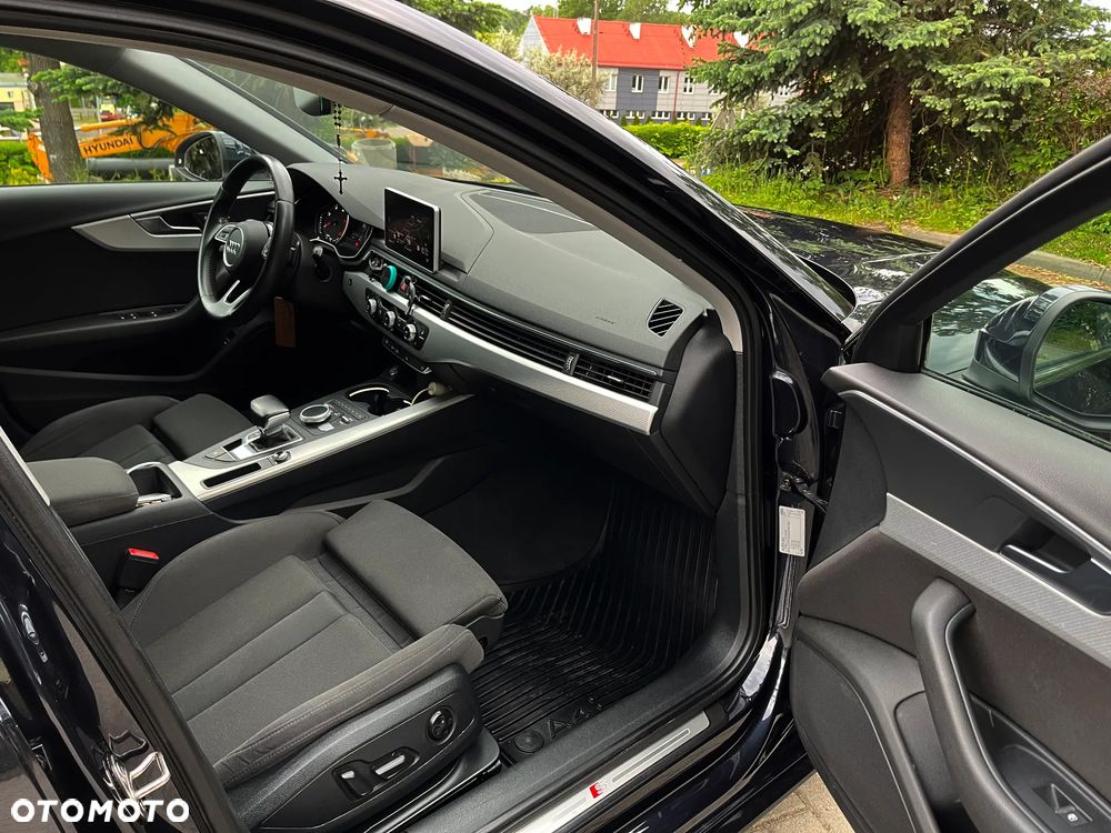 Audi A4 Avant - 11