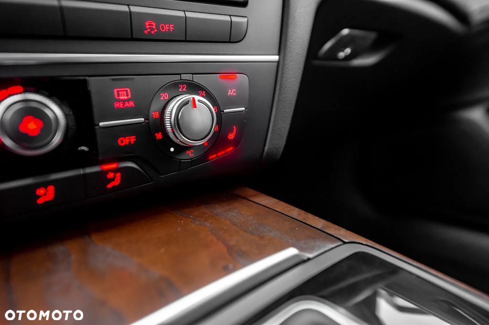 Audi A6 Avant 3.0 TDI DPF quattro tiptronic - 32