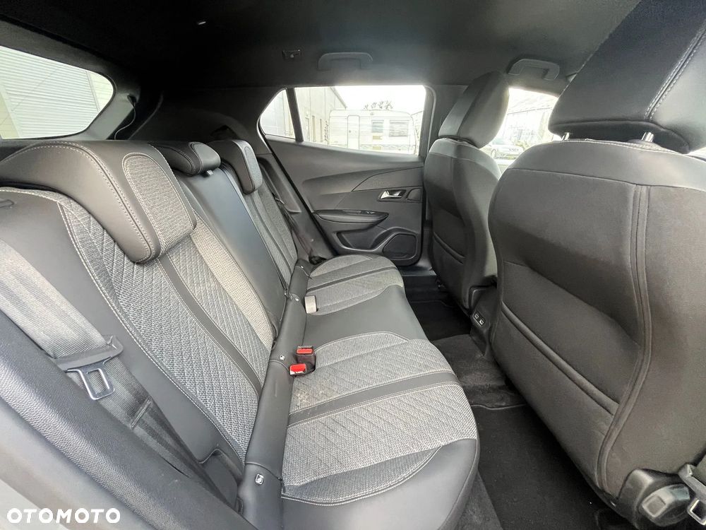 Peugeot 2008 PureTech 130 EAT8 Allure - 8