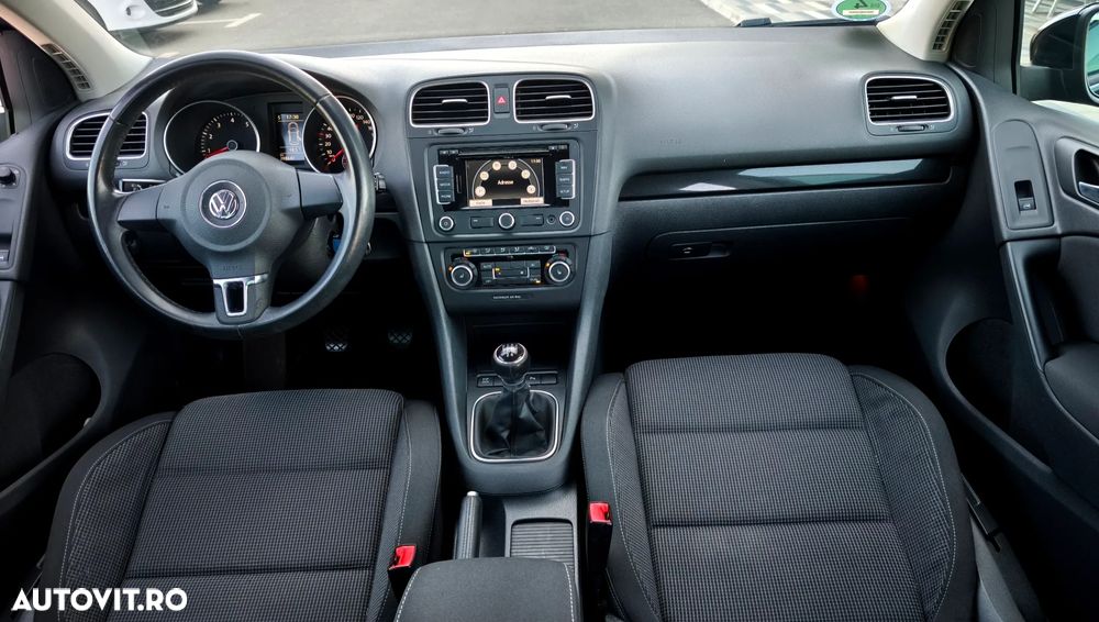 Volkswagen Golf 1.6 Comfortline - 3