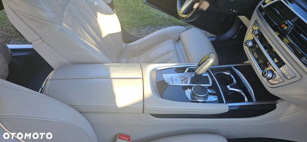 BMW Seria 7 740Ld xDrive - 11