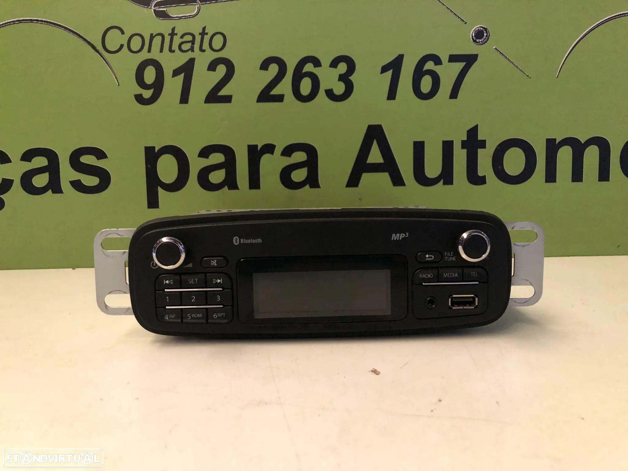 RENAULT CLIO IV 4 AUTO RADIO - R155 - 1