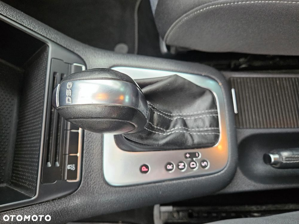Volkswagen Golf Plus 1.2 TSI DSG Style - 11