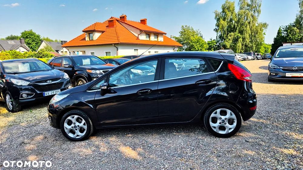 Ford Fiesta - 23
