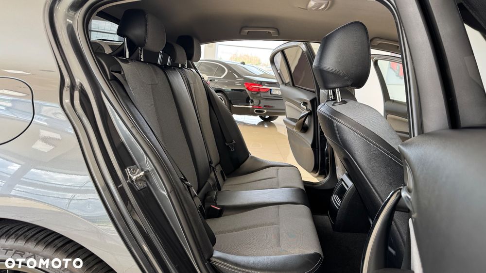 BMW Seria 1 116d EfficientDynamics - 28