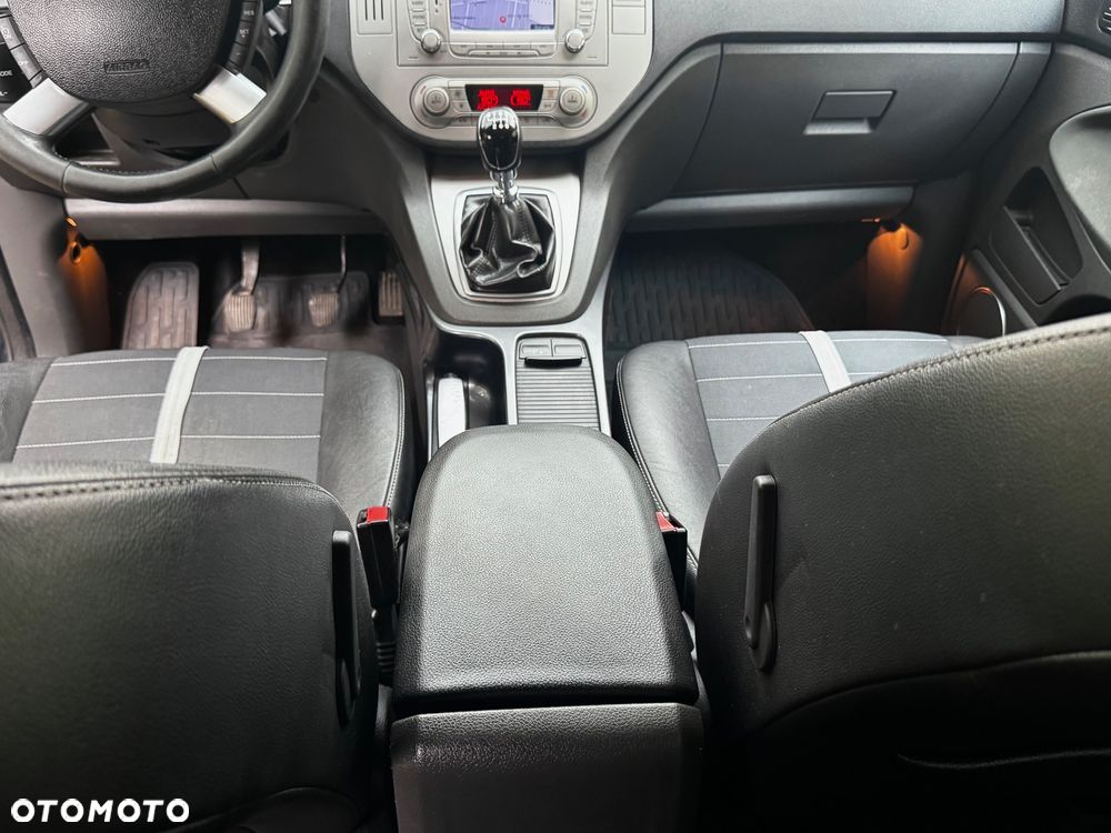 Ford Kuga - 6