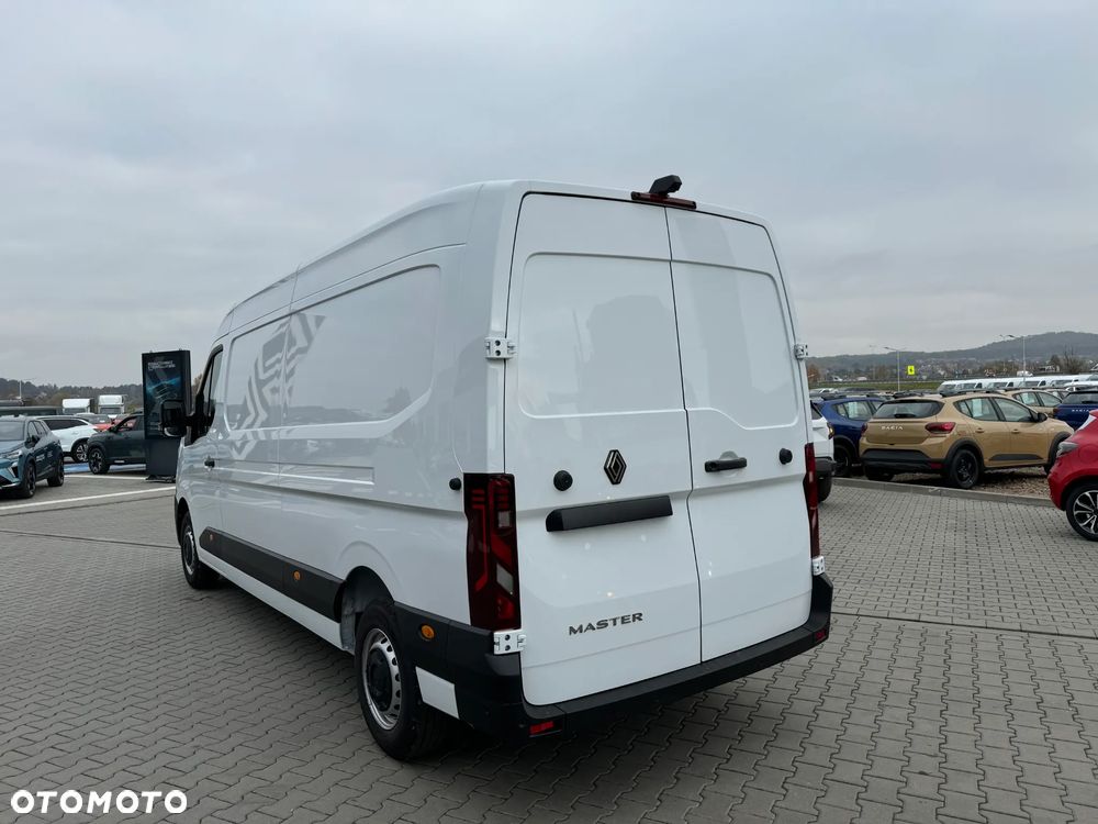 Renault MASTER 3,5T L3H2 2.0 dCi 130 - 8