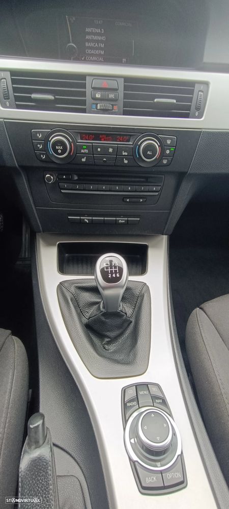 BMW 320 d Sport - 8