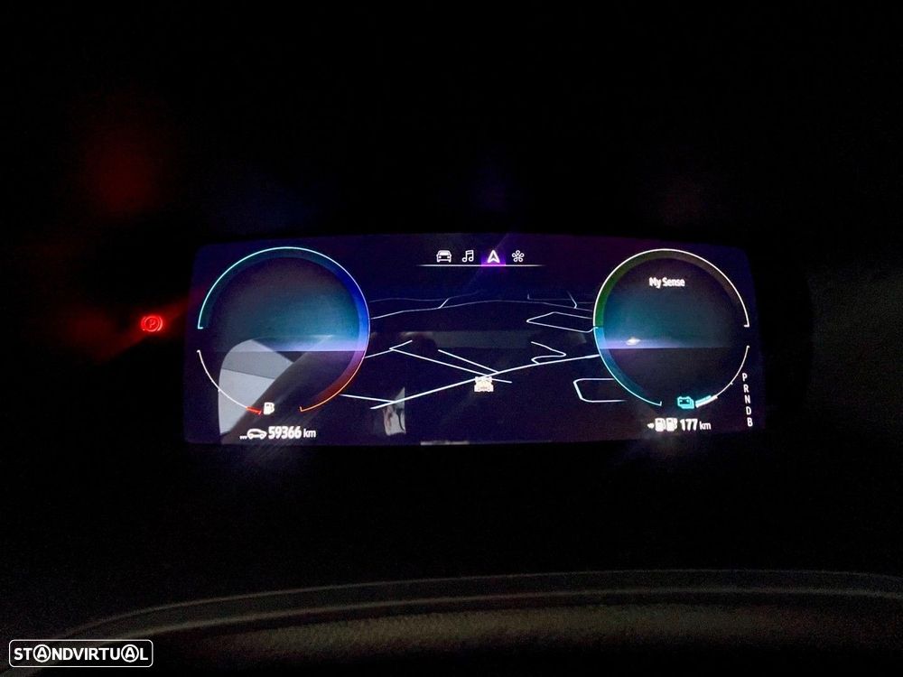 Renault Mégane Sport Tourer E-TECH Plug-in 160 INTENS - 17