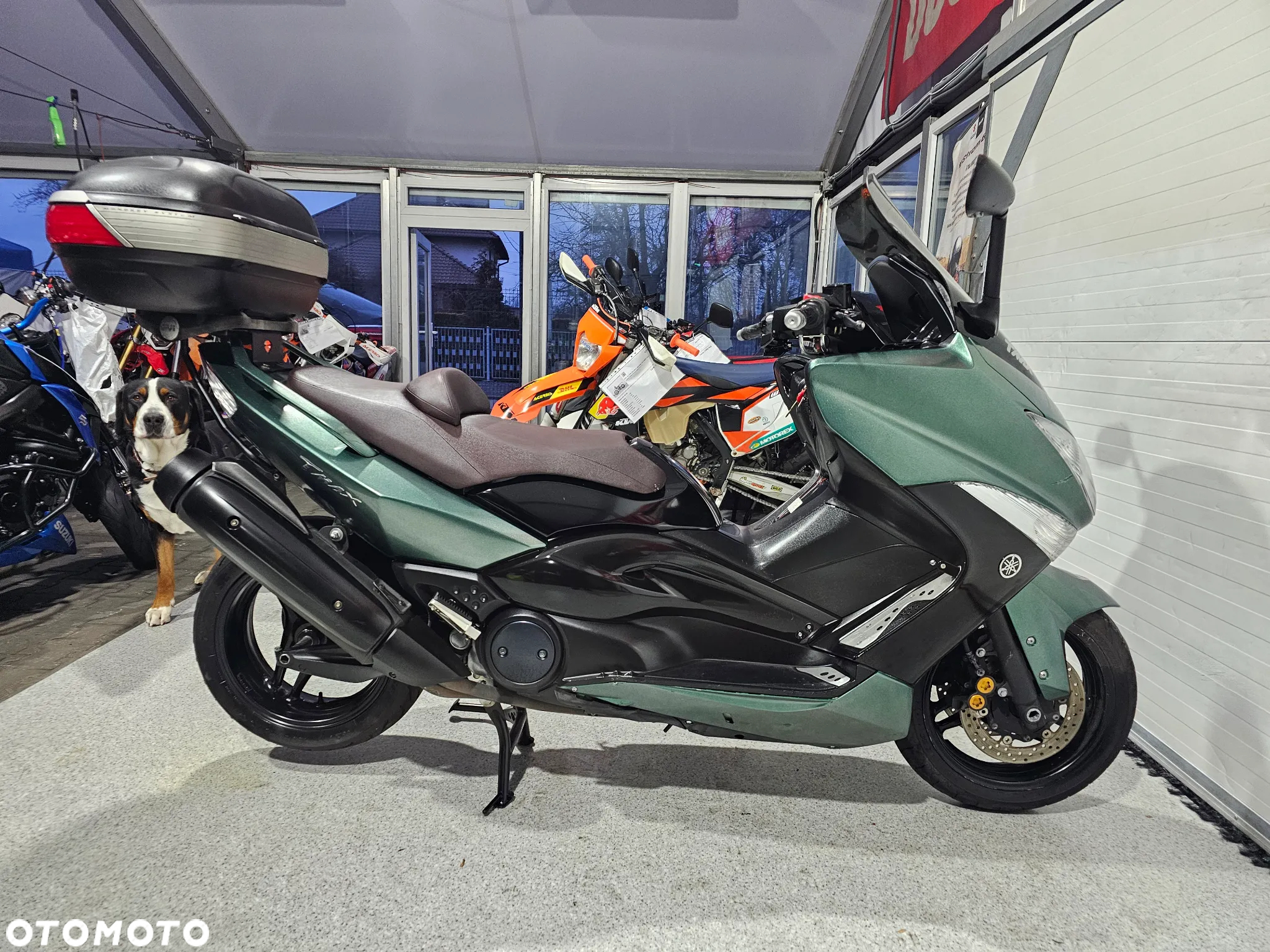 Yamaha Tmax - 20