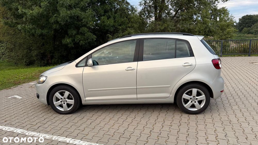Volkswagen Golf Plus 2012 photo 2