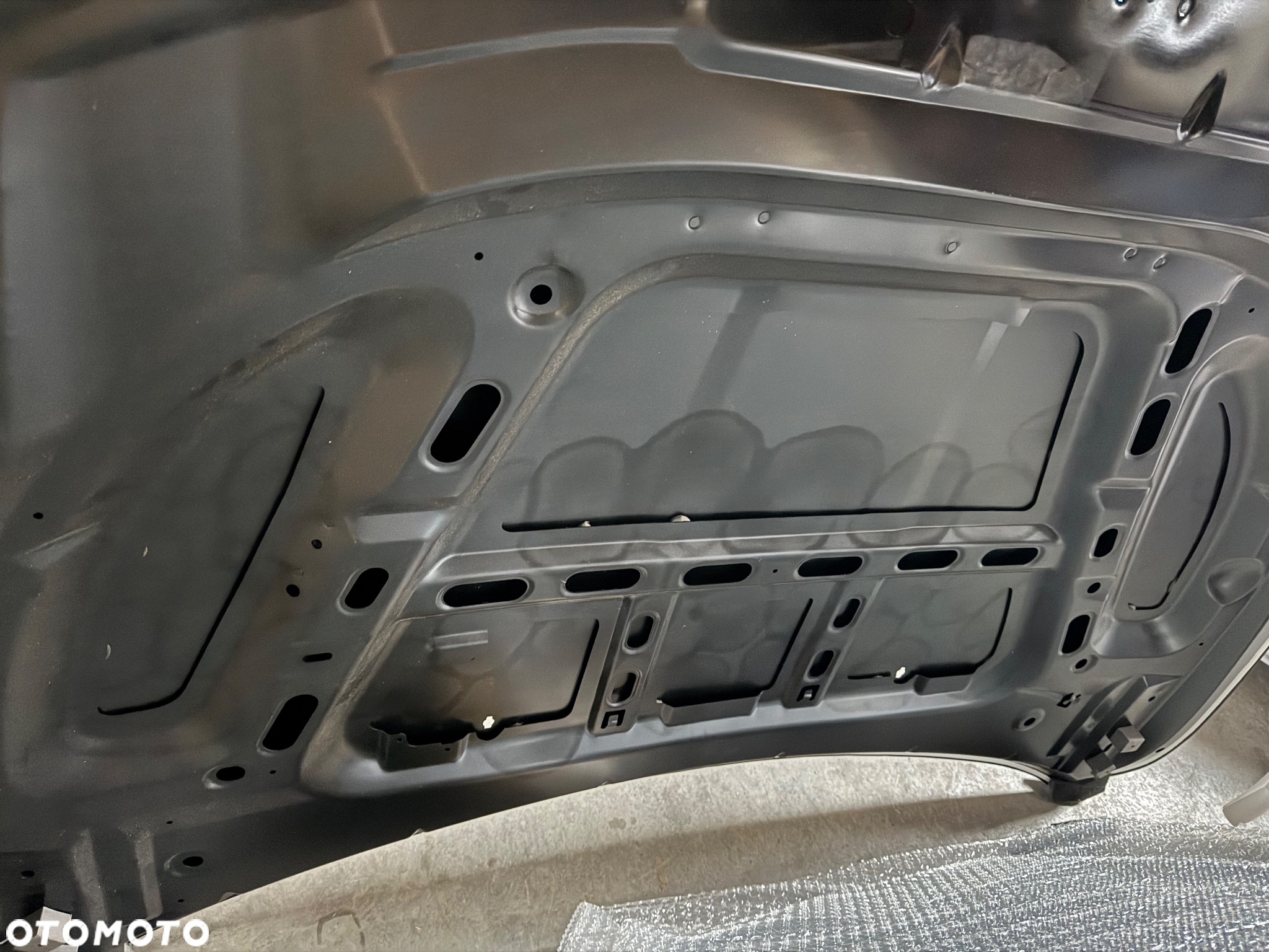 Jeep Grand Cherokee WK2 maska aluminiowa - 2