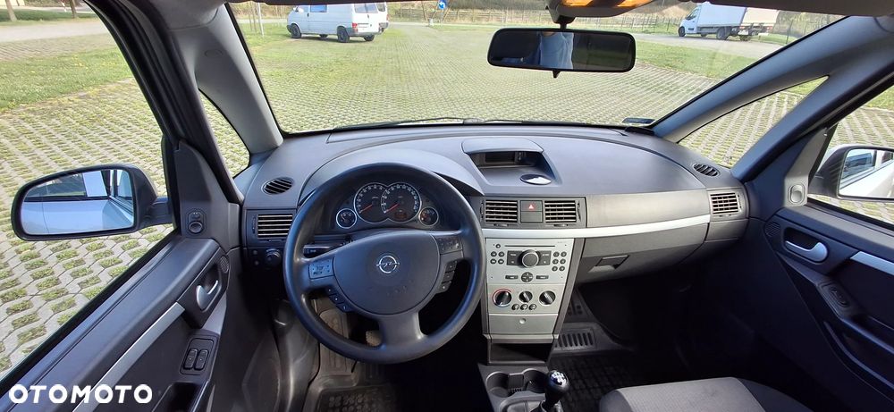 Opel Meriva 1.6 16V (Essentia) - 14