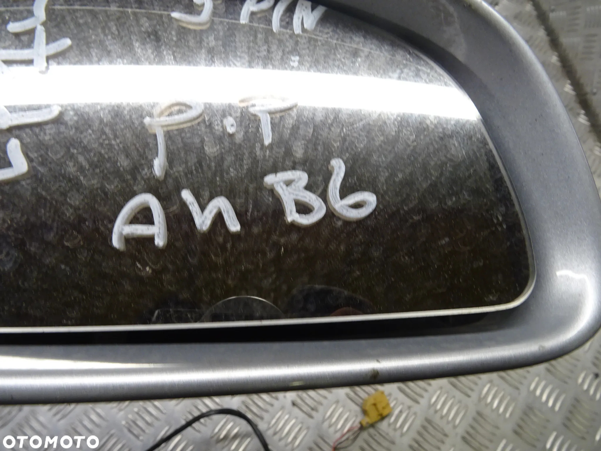 AUDI A4 B6 SEDAN 00-06 1.9 TDI AWX LUSTERKO ZEWNĘTRZNE LEWE PRAWE 5 PINÓW - 2