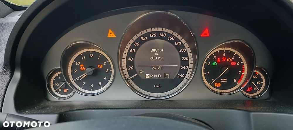 Mercedes-Benz Klasa E 250 CGI BlueEFFICIENCY Automatik Elegance - 19