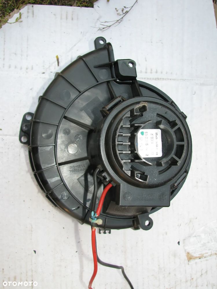 WENTYLATOR NAWIEWU OPEL ASTRA H III - 1